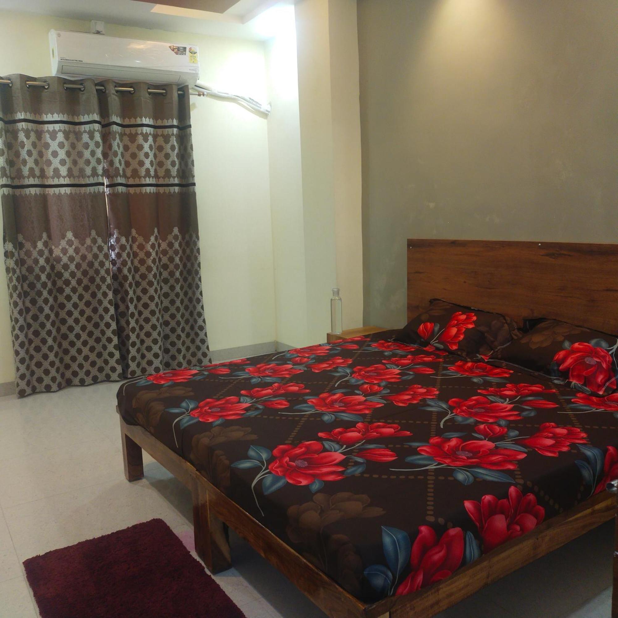 Anant Home Stay Удджайн Екстер'єр фото