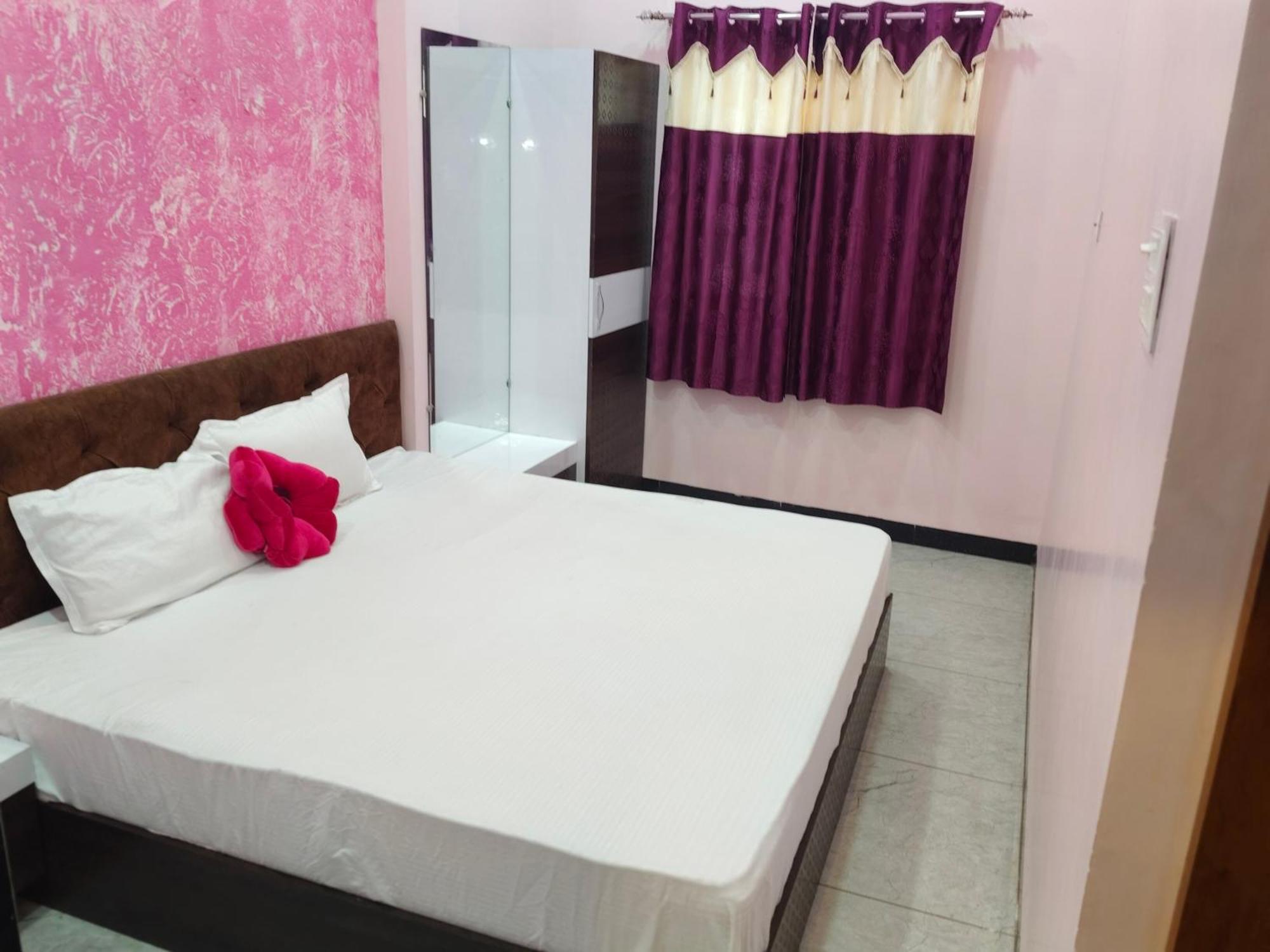 Anant Home Stay Удджайн Номер фото